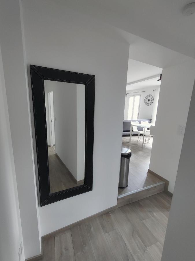 Appartement T3 Plume Hyper Centre D'Ernée Exterior foto